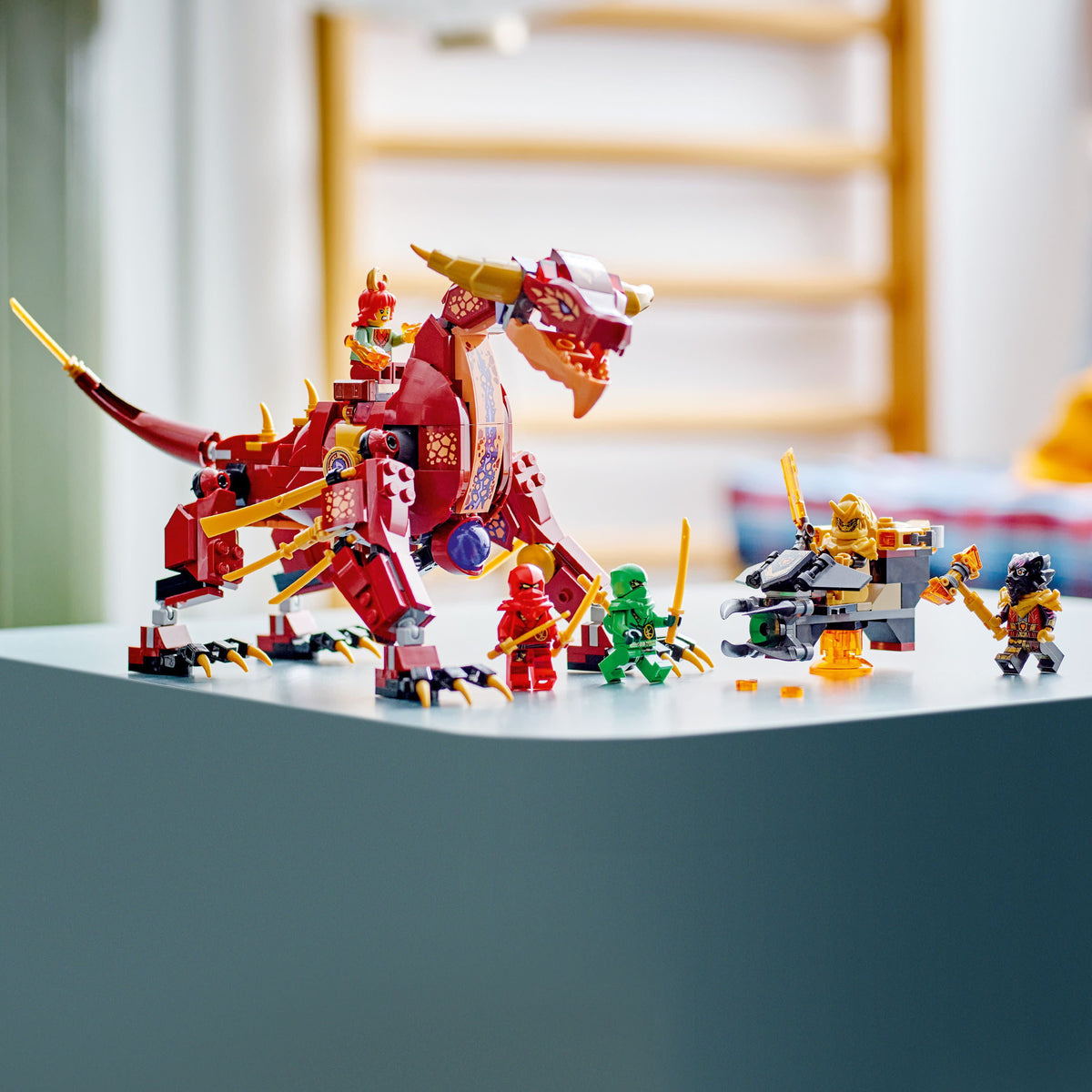 Transforming Lava Dragon Building Toy Set with Minifigures B972