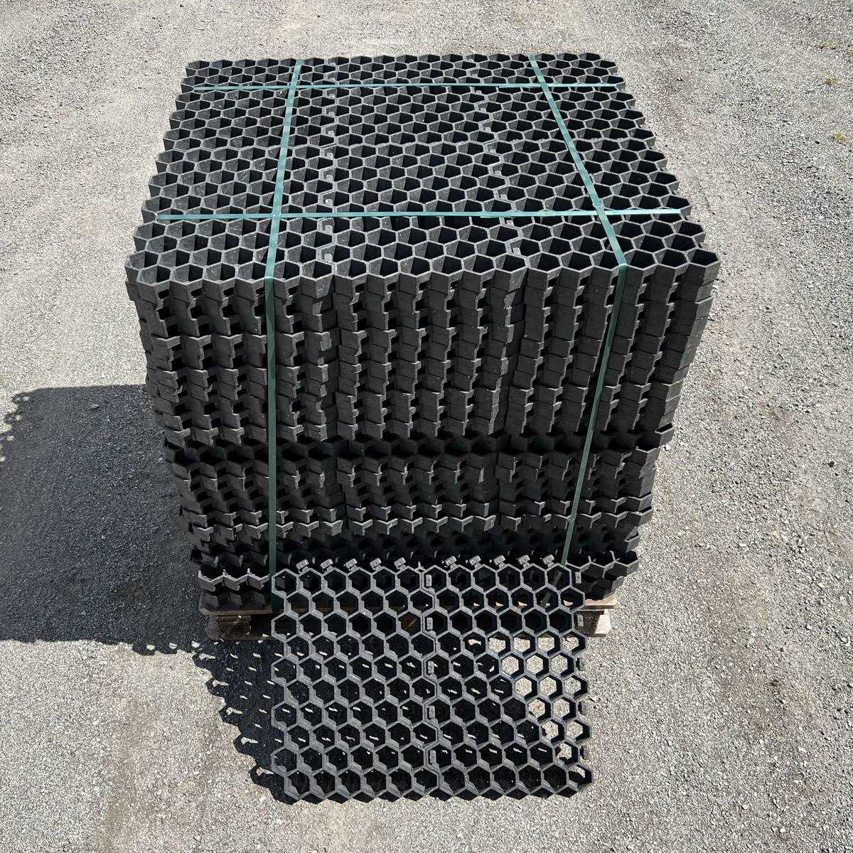 Heavy Duty Grass Gravel and Paddock Pavers O405