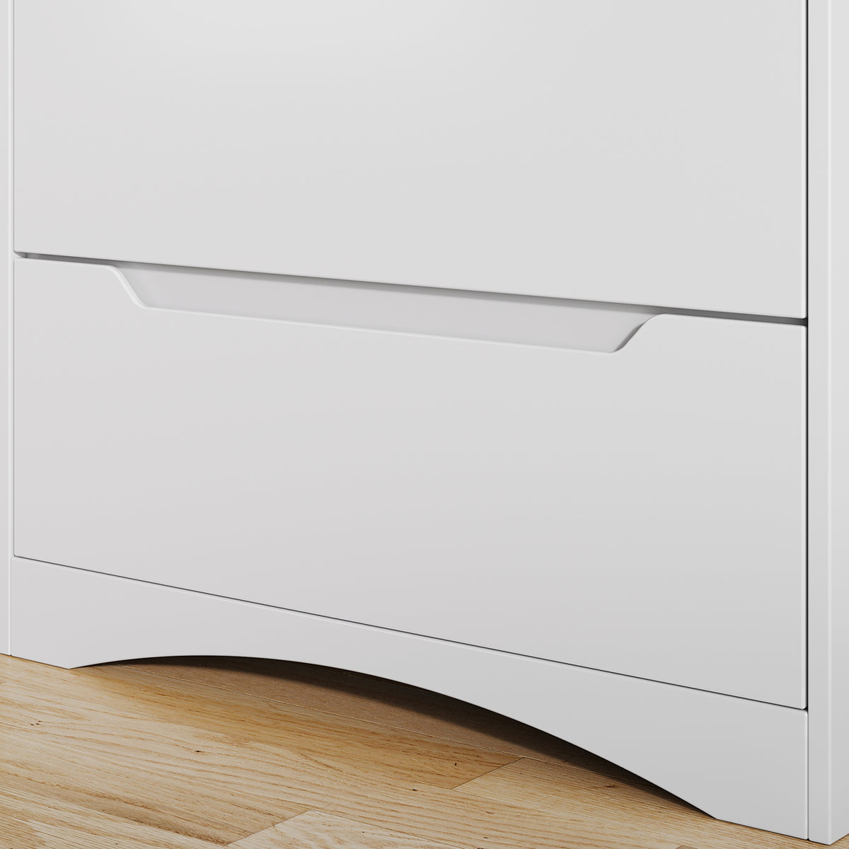 White 5 Drawer Wood Dresser U44682