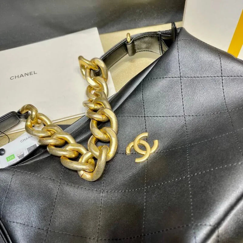 Black Calfskin Leather Hobo Bag N685