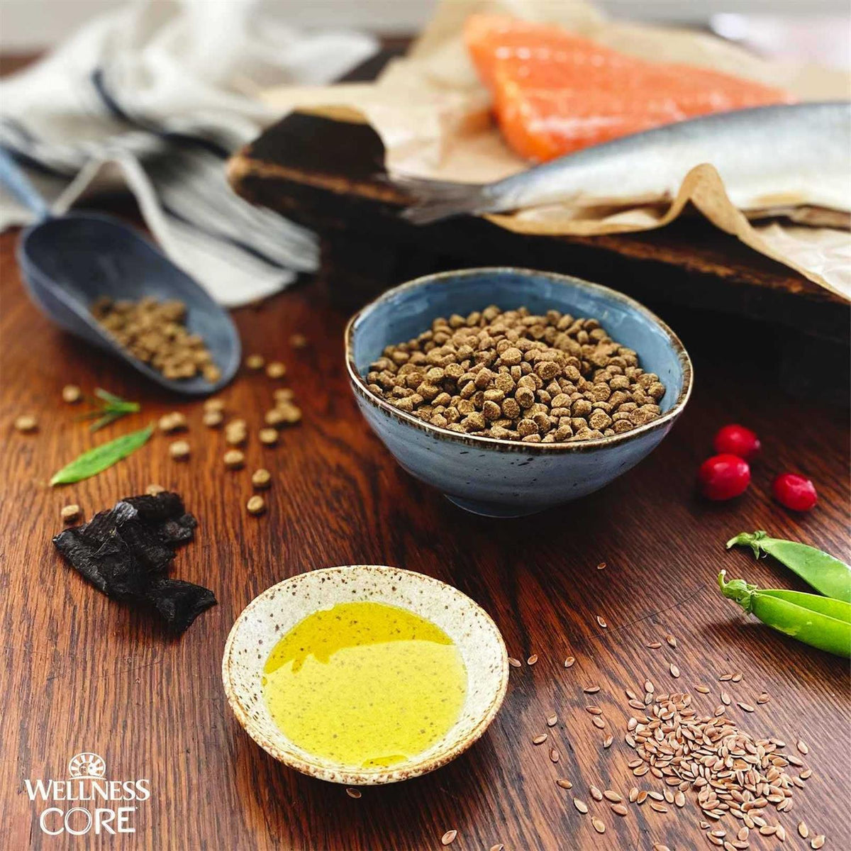 Grain-Free Indoor Salmon & Herring Meal Dry Cat Food H689540