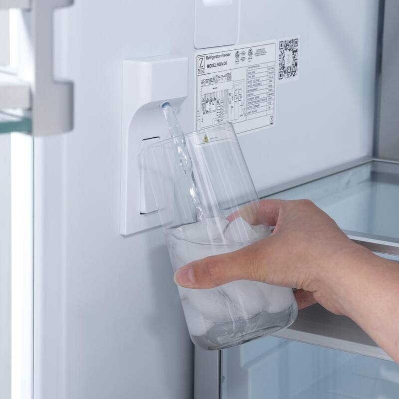 2-Door Bottom Freezer Refrigerator with Water and Ice Dispenser H684