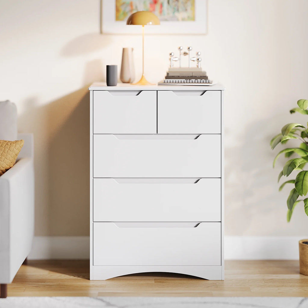 White 5 Drawer Wood Dresser U44682