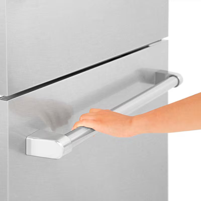 2-Door Bottom Freezer Refrigerator with Water and Ice Dispenser H684