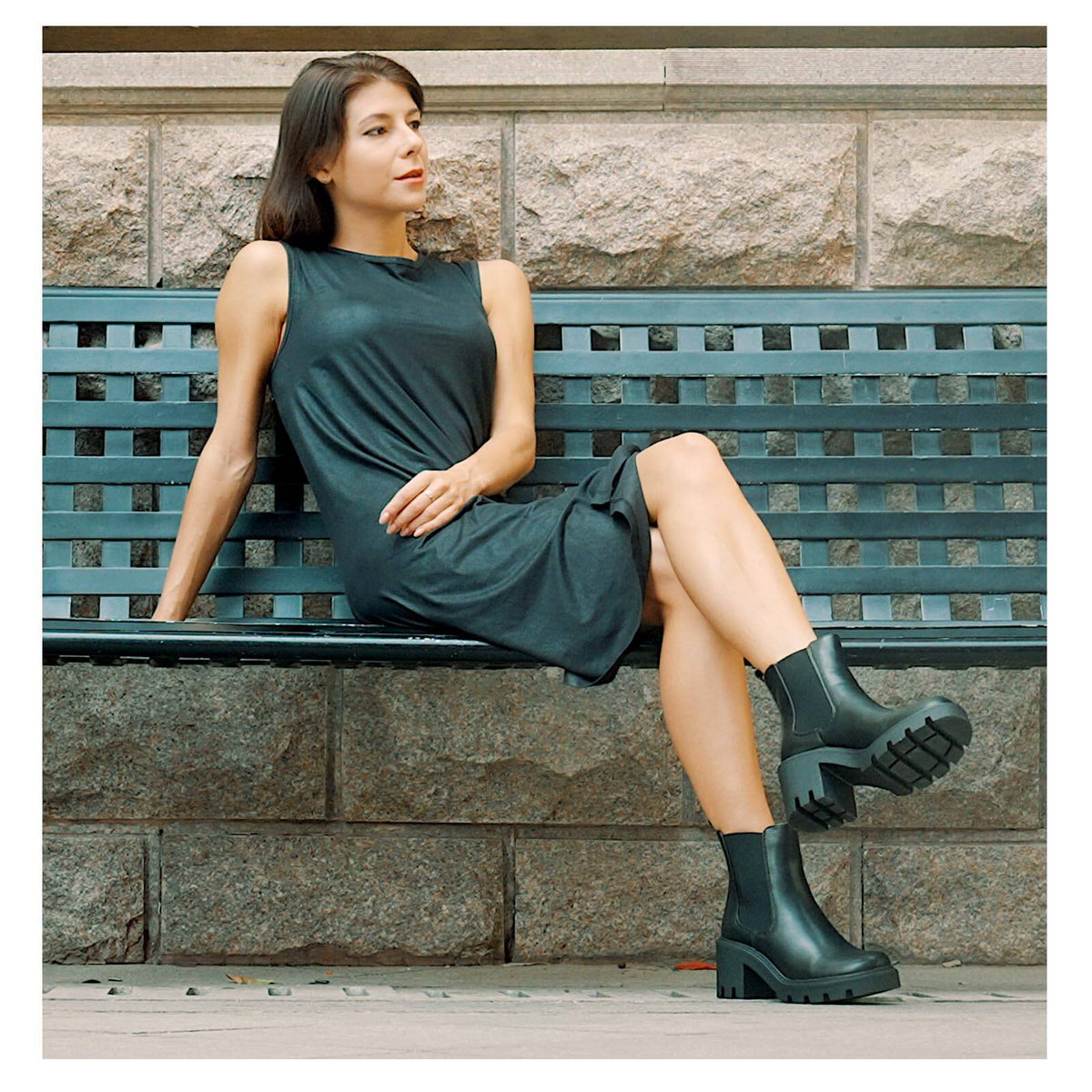 Black Chunky Platform Chelsea Boots I942