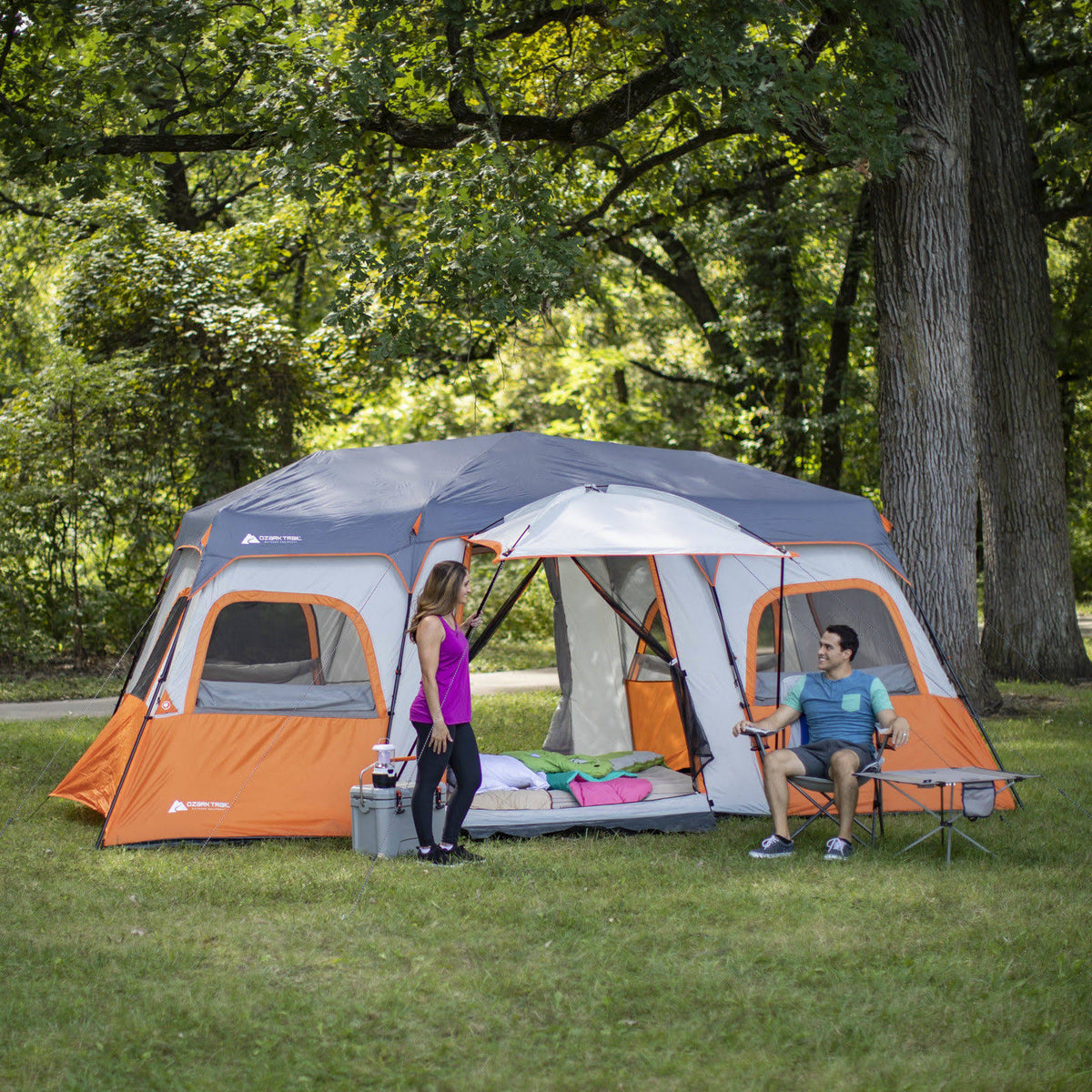 Instant Cabin Tent with Integrated LED Light Z3642